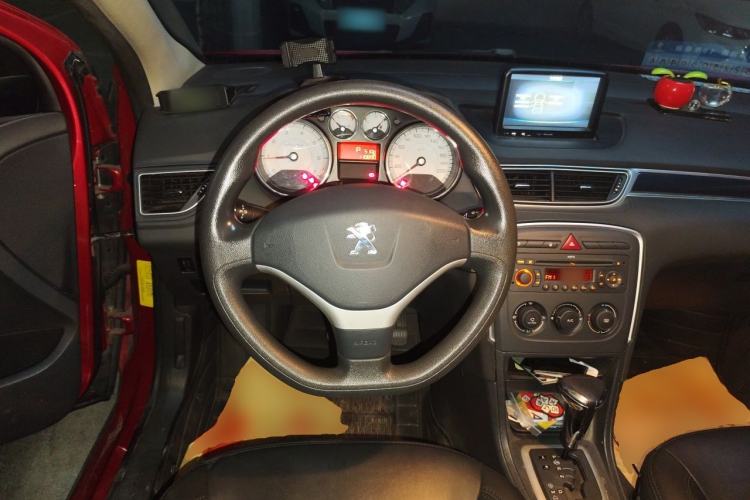 Used Peugeot 308 2013 1.6L Automatic YouShang Chen Kun Excellent Edition Steering Wheel