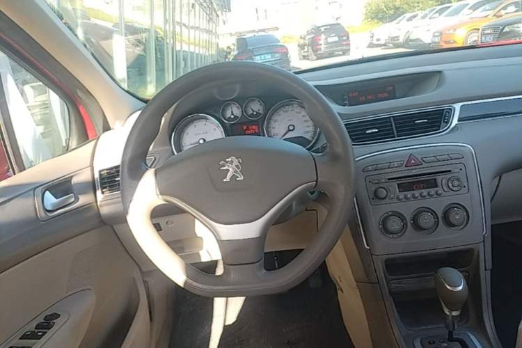 Used Peugeot 308 2013 1.6L Automatic YouShang Model Steering Wheel