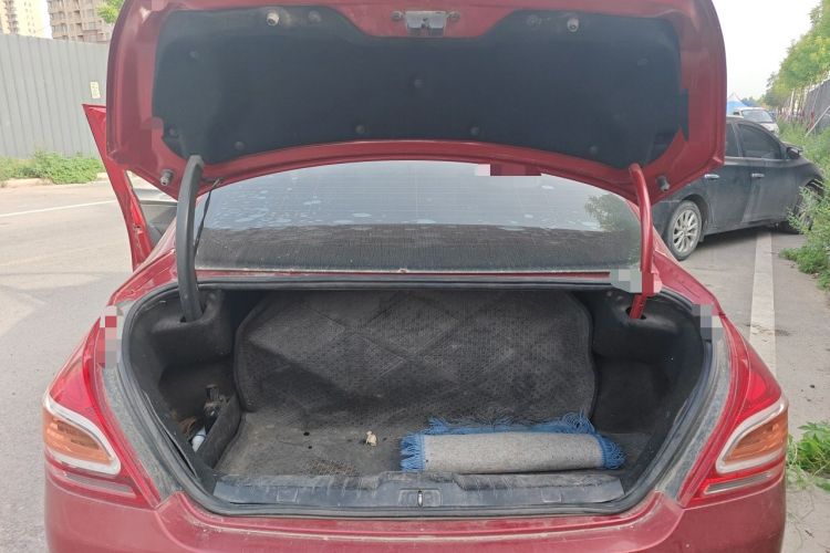 Used Peugeot 308 2013 1.6L Manual YouShang Model Trunk