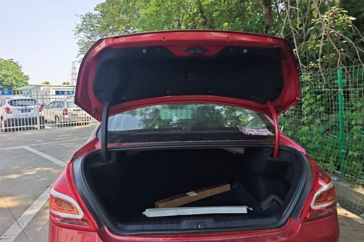 Used Peugeot 308 2013 1.6L Manual YouShang Model Trunk