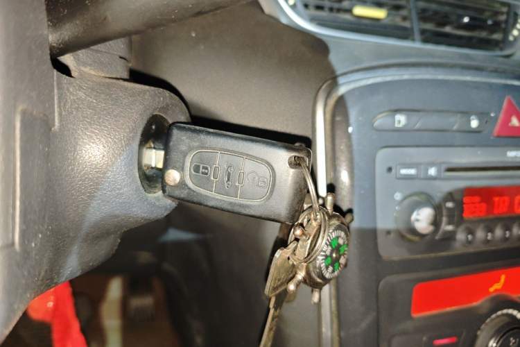 Used Peugeot 308 2013 1.6L Automatic Fashion Model Vehicle Key