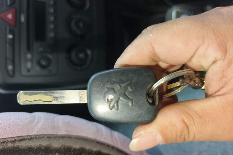 Used Peugeot 308 2013 1.6L Manual YouShang Model Vehicle Key