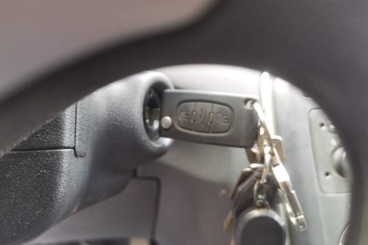 Used Peugeot 308 2013 1.6L Manual YouShang Model Vehicle Key