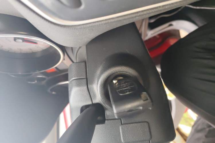 Used Peugeot 308 2013 1.6L Manual YouShang Model Vehicle Key