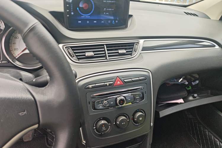 Used Peugeot 308 2013 1.6L Manual YouShang Model Audio And AC Panel