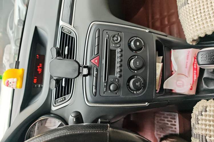 Used Peugeot 308 2013 1.6L Manual YouShang Model Audio And AC Panel
