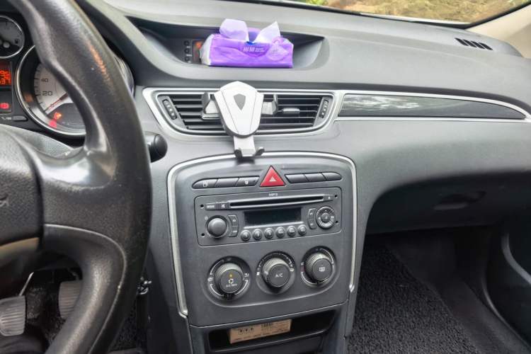 Used Peugeot 308 2013 1.6L Manual YouShang Model Audio And AC Panel