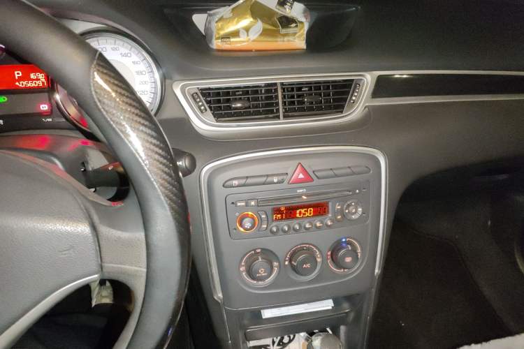 Used Peugeot 308 2013 1.6L Automatic YouShang Model Audio And AC Panel