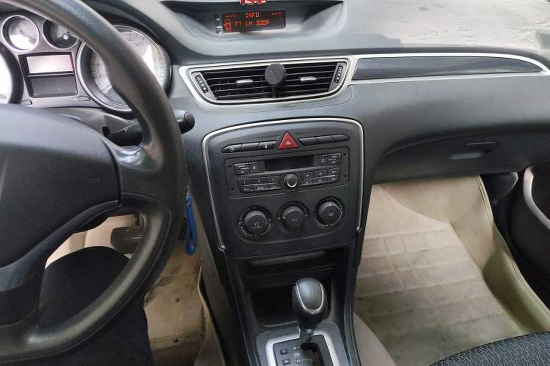 Used Peugeot 308 2013 1.6L Automatic YouShang Model Audio And AC Panel