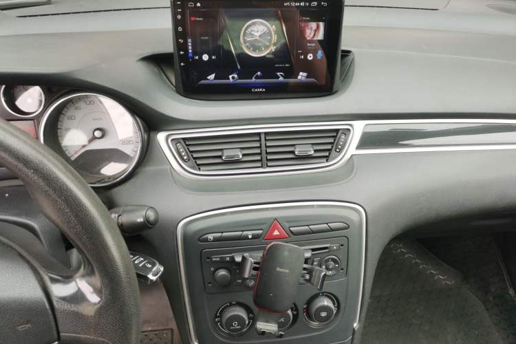 Used Peugeot 308 2013 1.6L Manual YouShang Model Audio And AC Panel