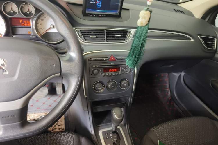 Used Peugeot 308 2013 1.6L Automatic YouShang Model Audio And AC Panel