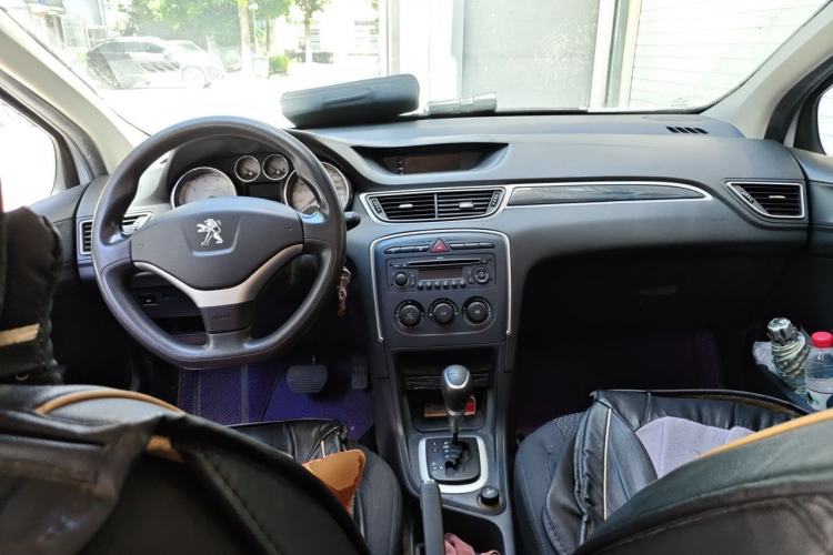 Used Peugeot 308 2013 1.6L Automatic YouShang Model Center Console