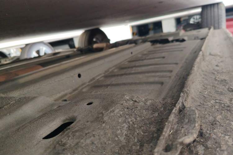 Used Peugeot 308 2013 1.6L Manual YouShang Model Chassis Front Right