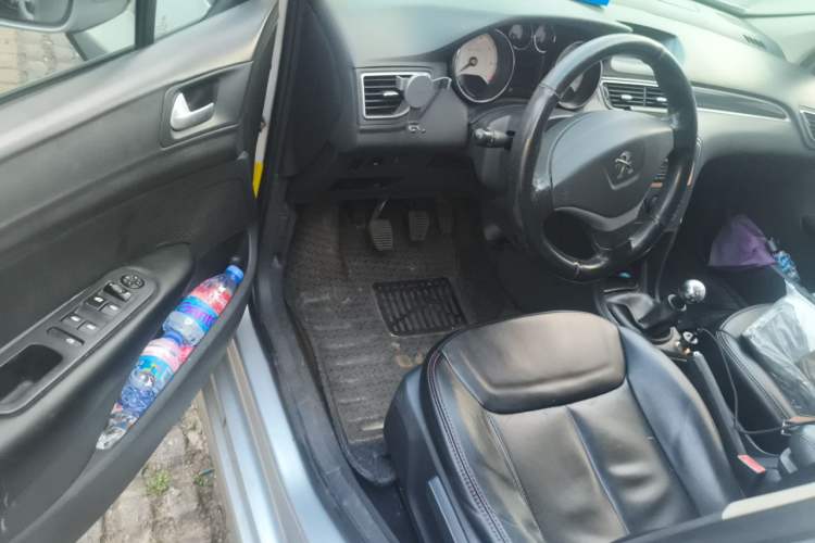 Used Peugeot 308 2013 1.6L Manual YouShang Model Driver Seat