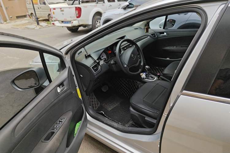 Used Peugeot 308 2013 1.6L Automatic YouShang Model Driver Seat