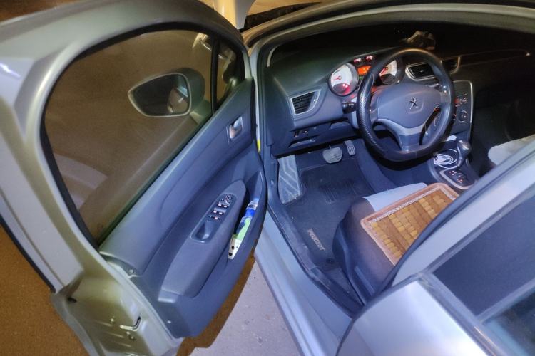 Used Peugeot 308 2013 1.6L Automatic YouShang Model Driver Seat