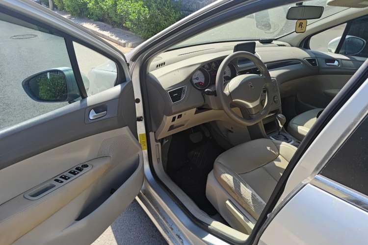 Used Peugeot 308 2013 1.6L Automatic YouShang Model Driver Seat