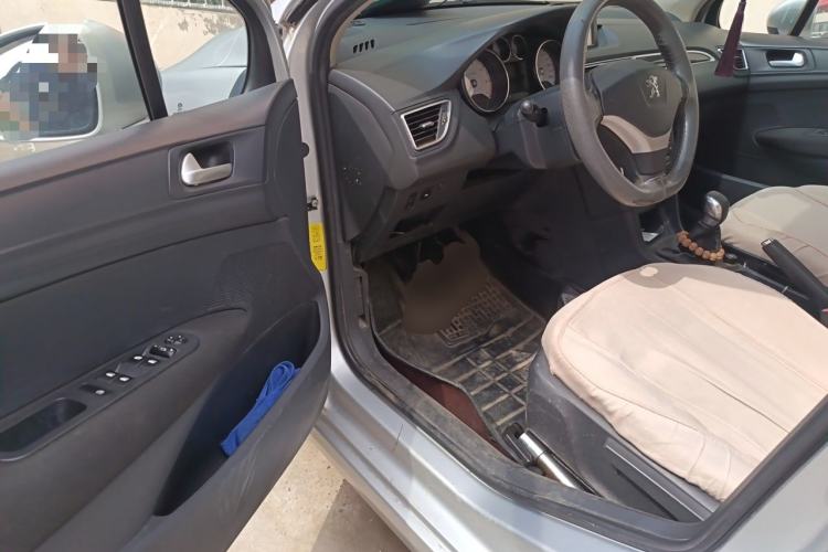 Used Peugeot 308 2013 1.6L Manual YouShang Model Driver Seat