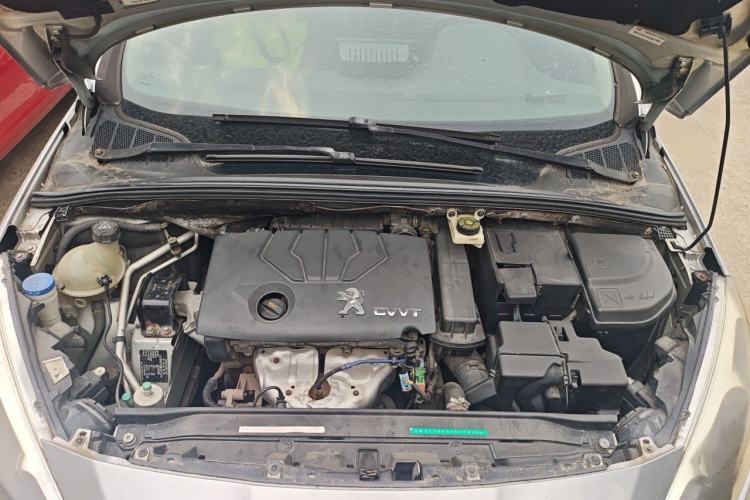 Used Peugeot 308 2013 1.6L Manual YouShang Model Engine Bay