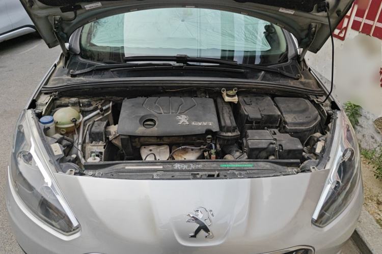 Used Peugeot 308 2013 1.6L Automatic YouShang Model Engine Bay