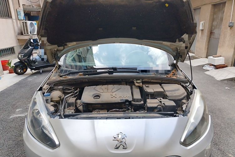 Used Peugeot 308 2013 1.6L Manual YouShang Model Engine Bay