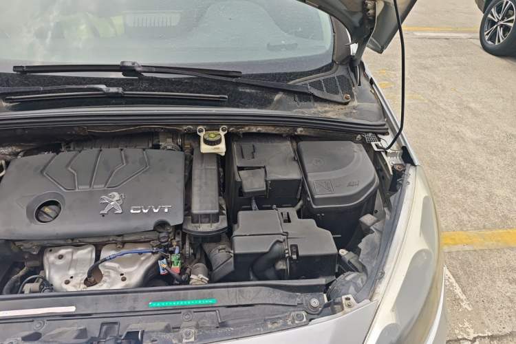 Used Peugeot 308 2013 1.6L Manual YouShang Model Engine Bay Left