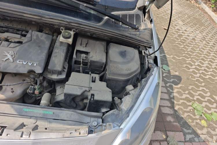 Used Peugeot 308 2013 1.6L Manual YouShang Model Engine Bay Left
