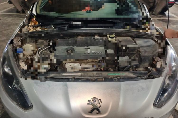 Used Peugeot 308 2013 1.6L Manual YouShang Model Engine Bay