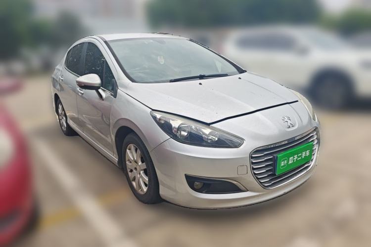 Used Peugeot 308 2013 1.6L Manual YouShang Model Front Right 45 Deg