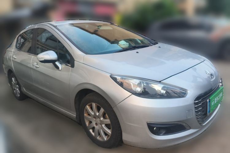 Used Peugeot 308 2013 1.6L Manual YouShang Model Front Right 45 Deg