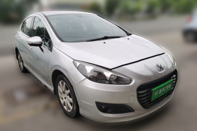 Used Peugeot 308 2013 1.6L Manual YouShang Model Front Right 45 Deg