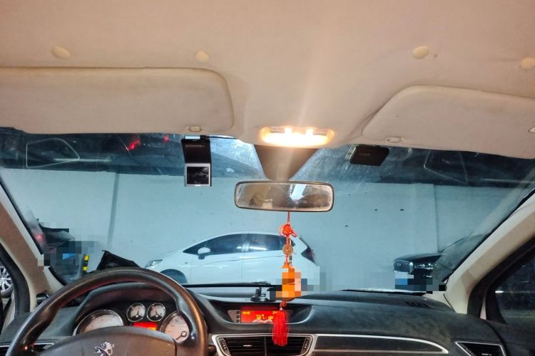 Used Peugeot 308 2013 1.6L Manual YouShang Model Headliner