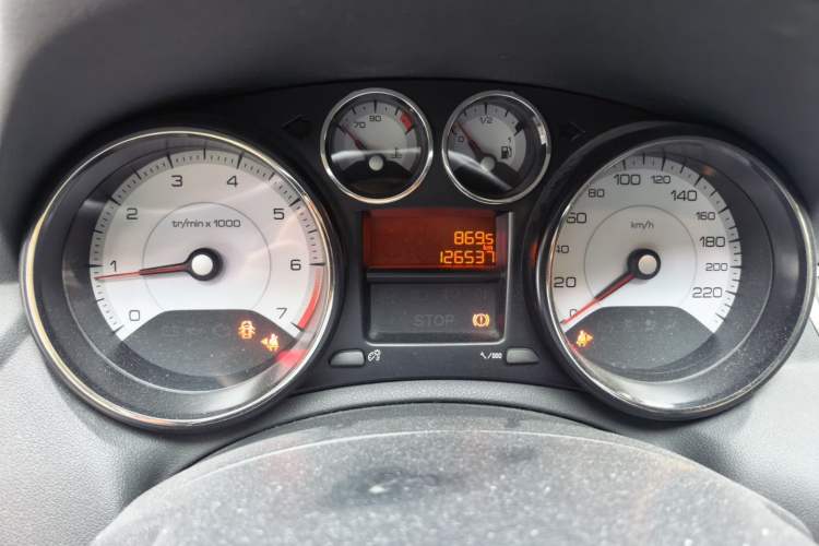 Used Peugeot 308 2013 1.6L Manual YouShang Model Odometer Close Up