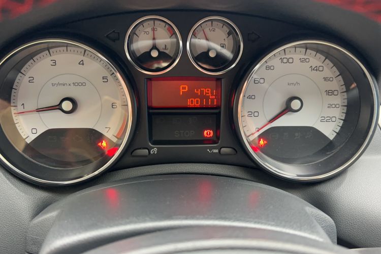 Used Peugeot 308 2013 1.6L Automatic YouShang Model Odometer Close Up
