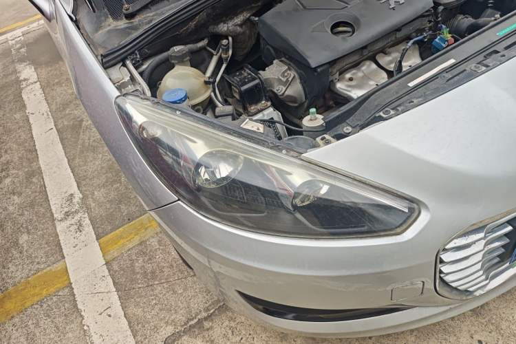 Used Peugeot 308 2013 1.6L Manual YouShang Model Right Front Headlight