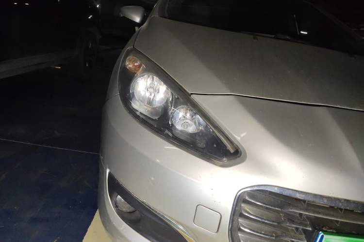 Used Peugeot 308 2013 1.6L Automatic Fashion Model Right Front Headlight