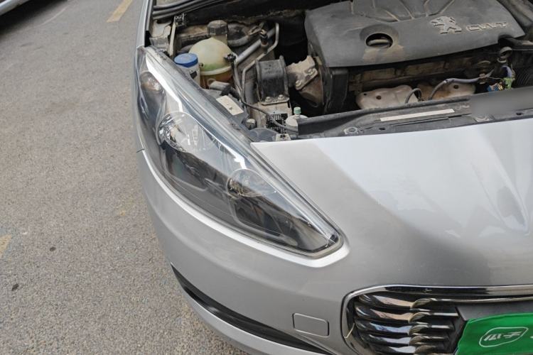 Used Peugeot 308 2013 1.6L Automatic YouShang Model Right Front Headlight