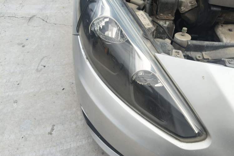 Used Peugeot 308 2013 1.6L Automatic YouShang Model Right Front Headlight