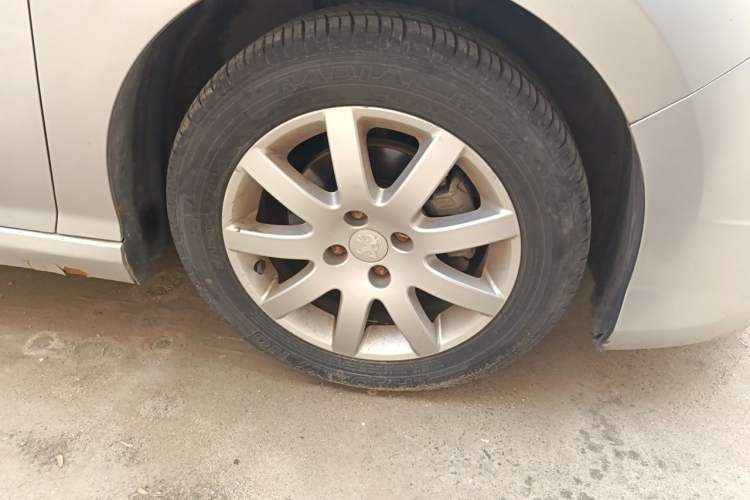 Used Peugeot 308 2013 1.6L Manual YouShang Model Right Front Wheel Hub