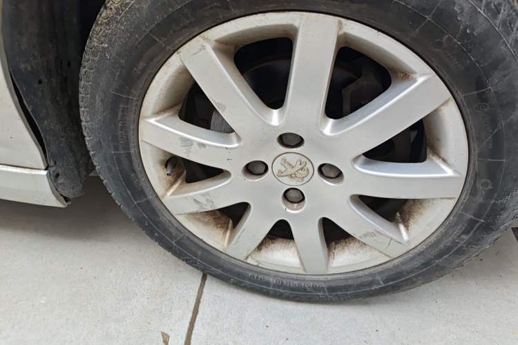 Used Peugeot 308 2013 1.6L Manual YouShang Model Right Front Wheel Hub