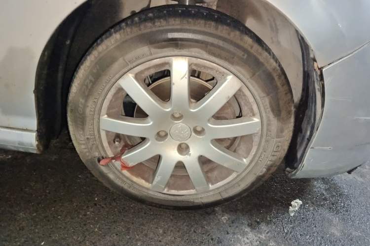 Used Peugeot 308 2013 1.6L Manual YouShang Model Right Front Wheel Hub