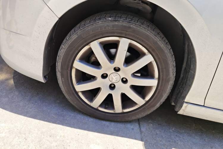 Used Peugeot 308 2013 1.6L Automatic YouShang Model Right Front Wheel Hub
