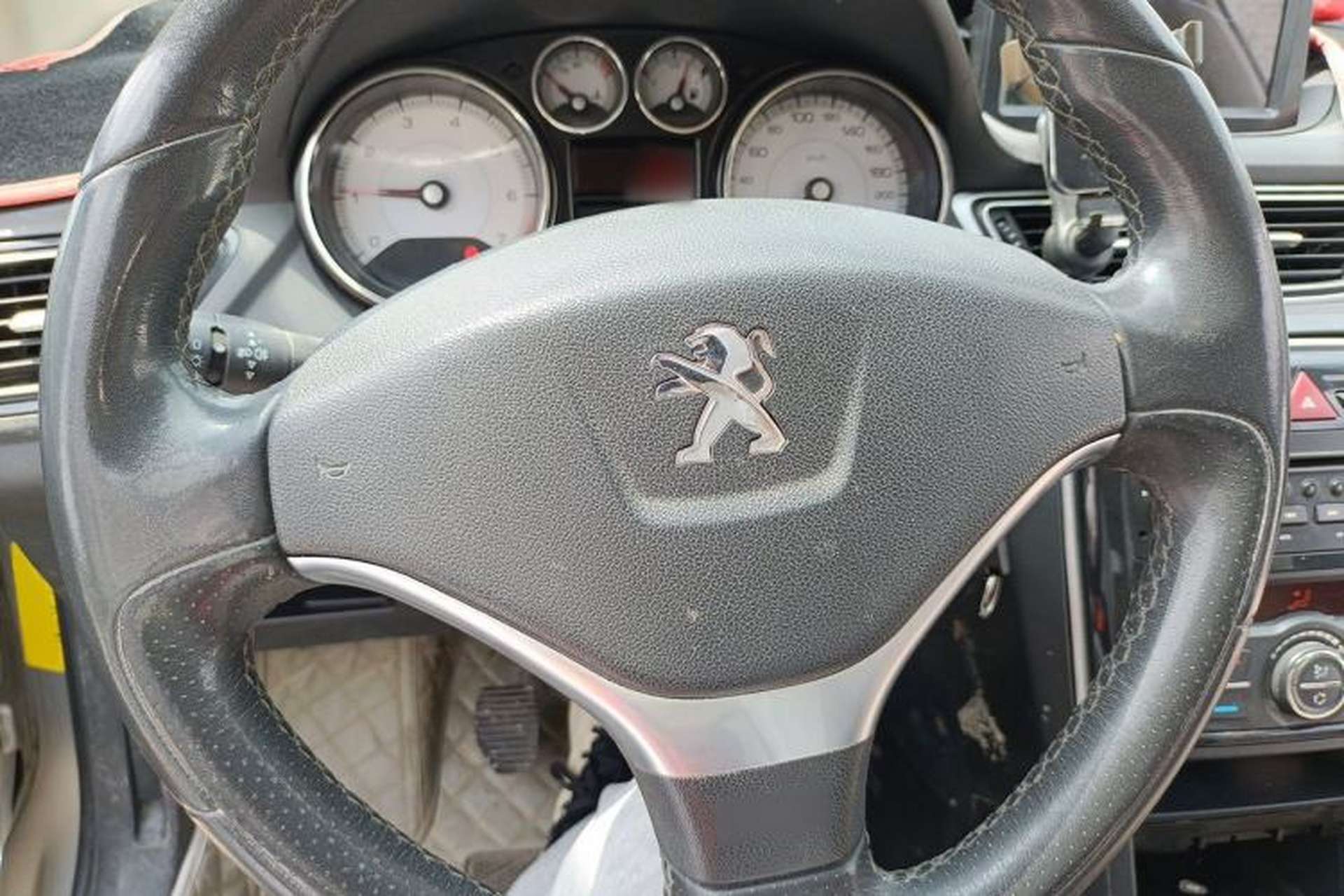 Used Peugeot 308 2013 1.6L Manual Fashion Model Steering Wheel