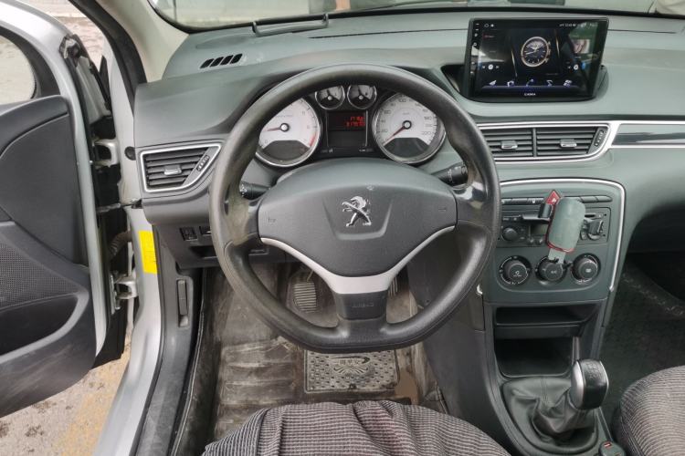 Used Peugeot 308 2013 1.6L Manual YouShang Model Steering Wheel