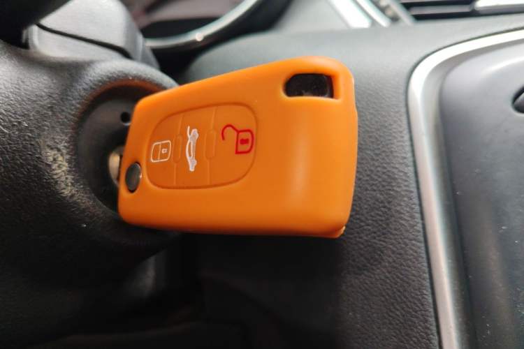 Used Peugeot 308 2013 1.6L Manual YouShang Model Vehicle Key
