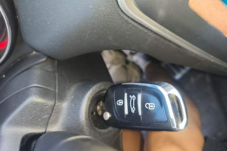 Used Peugeot 308 2013 1.6L Manual YouShang Model Vehicle Key