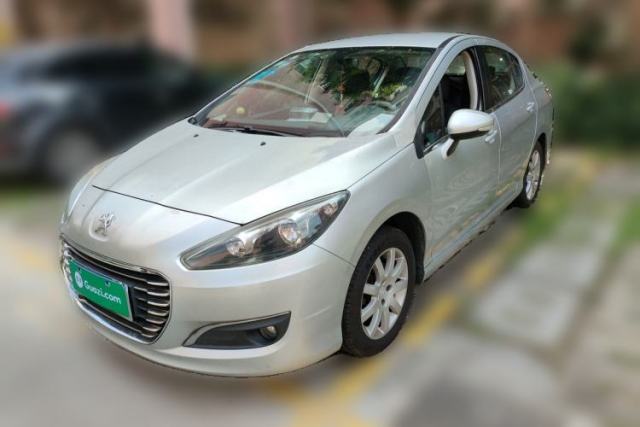 Ojetý Peugeot 308 2013 1.6L Automatic YouShang Model