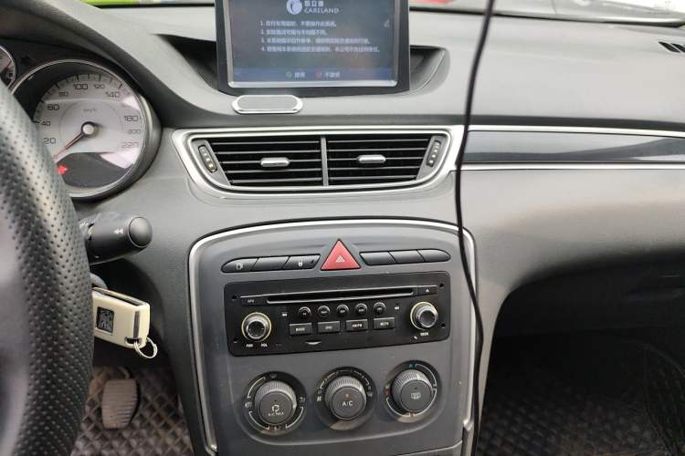 Used Peugeot 308 2013 1.6L Manual YouShang Model Audio And AC Panel
