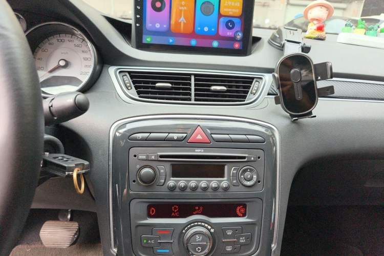 Used Peugeot 308 2013 1.6L Automatic Fashion Model Audio And AC Panel