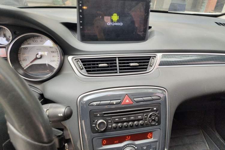 Used Peugeot 308 2013 1.6L Automatic Fashion Model Audio And AC Panel